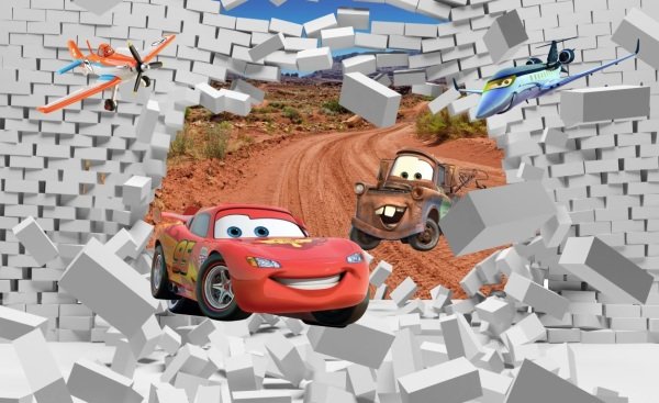 Şimşek McQueen Beyaz Tuğlalar ve Toprak Yol