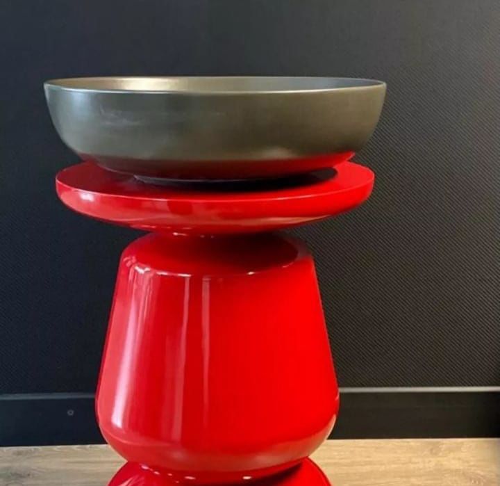 M El Yan Sehpa Kırmızı