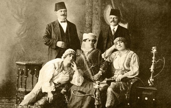 Tarihten Bir Türk Aile Fotoğrafı
